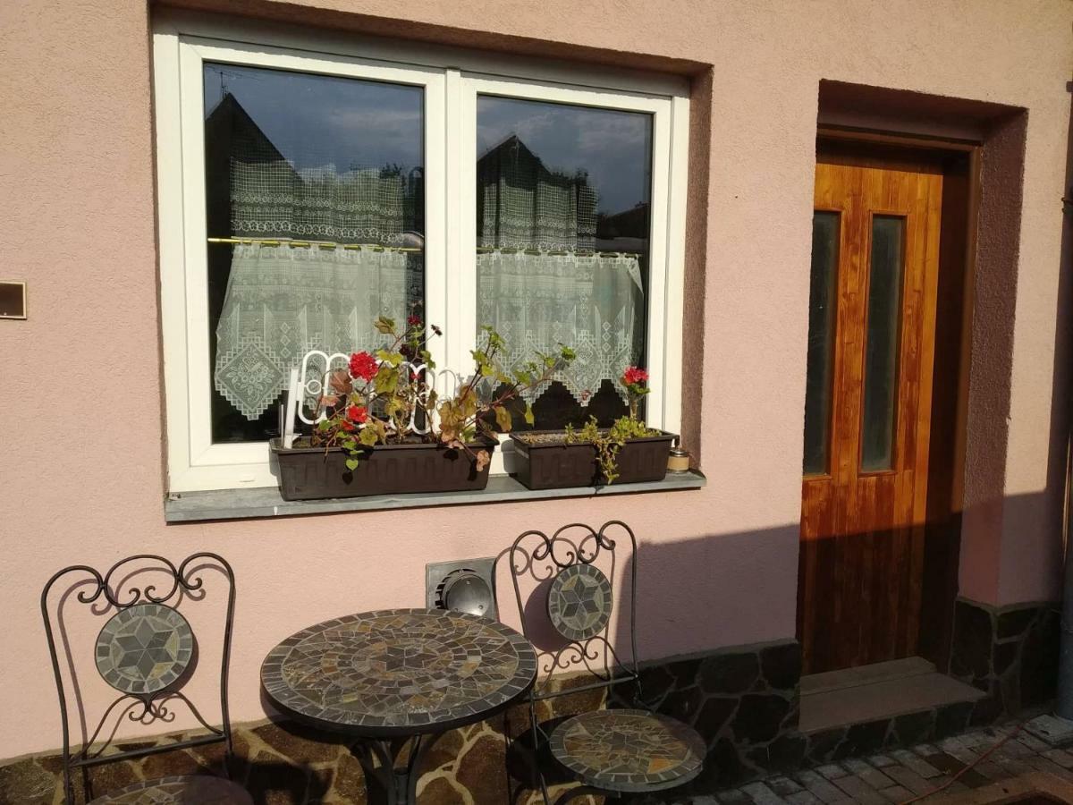 Apartman Gabika Na Zahori Apartment Malacky Exterior foto